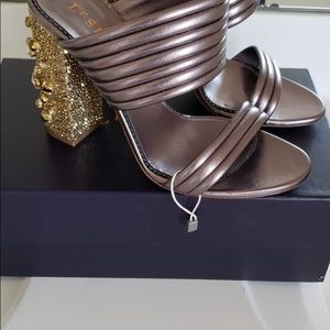 Pewter two band leather sandals.
